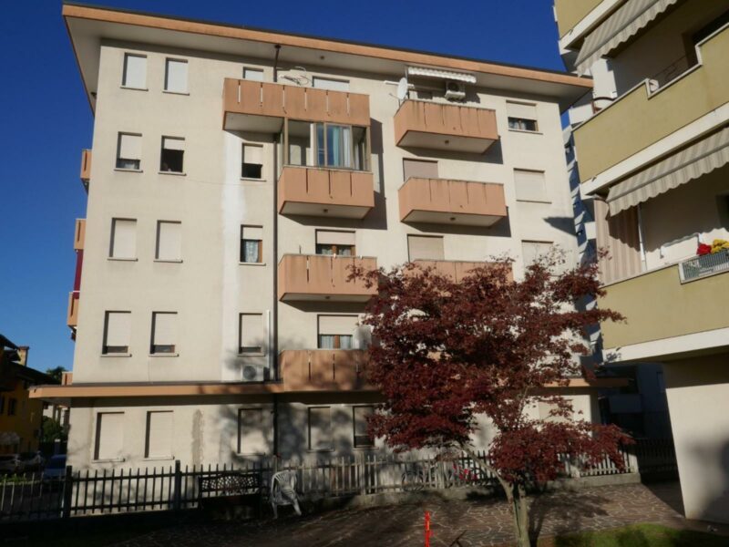 ULTIMO PIANO CON VISTA UNICA NEL CUORE DEL PAESE Spilimbergo