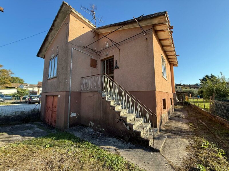 CASA INDIPENDENTE DA RISTRUTTURARE Precenicco