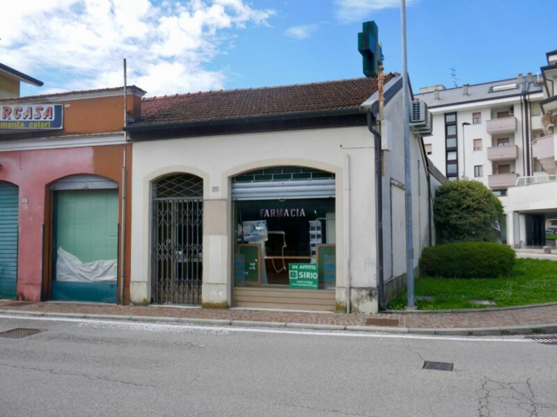 LOCALE COMMERCIALE – ampia visibilità in posizione strategica! Spilimbergo