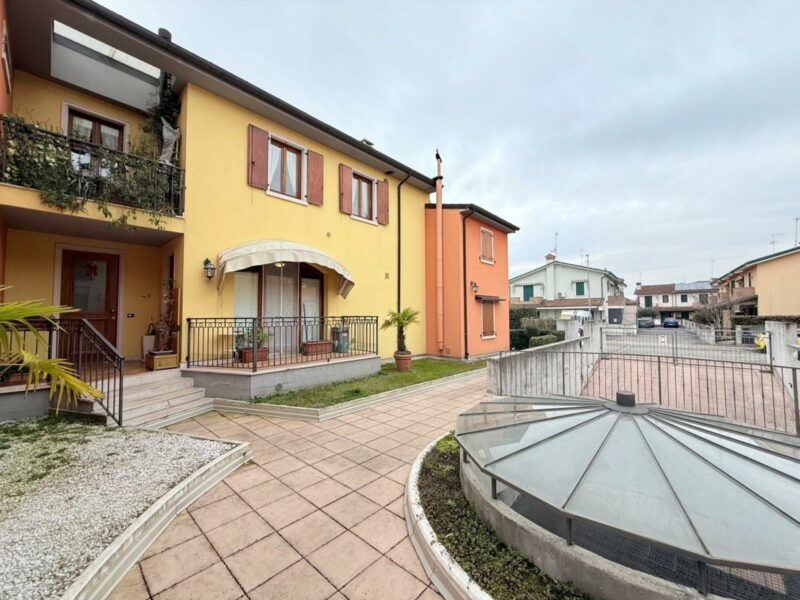 Ottimo investimento: monocamera arredato con giardino e garage Latisana