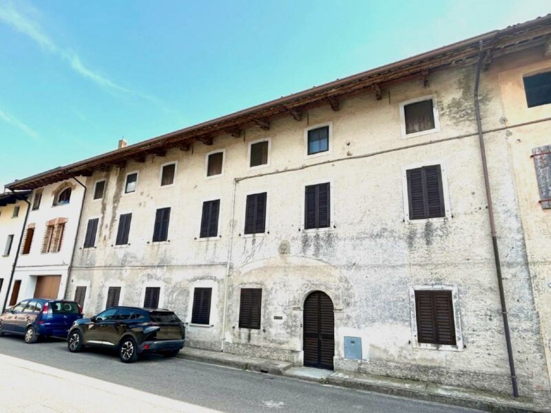 AUTENTICA CASA FRIULANA CON CORTE Sedegliano