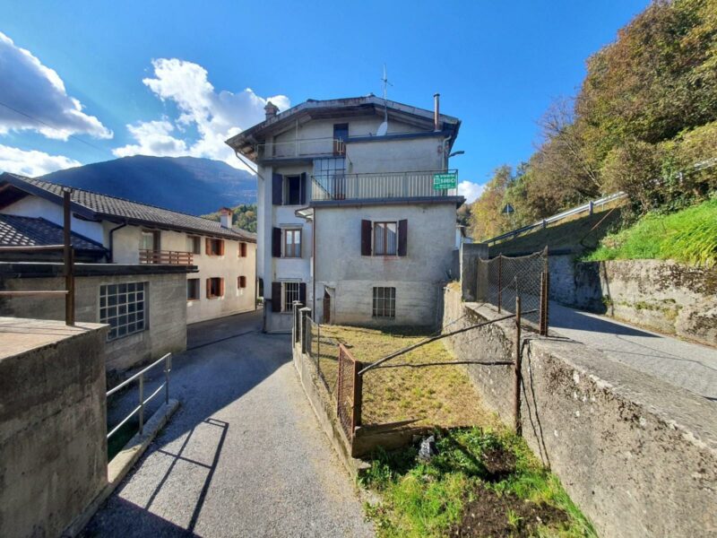 CASA TRICAMERE BISERVIZI IN LOCALITA’ CHIAICIS Verzegnis