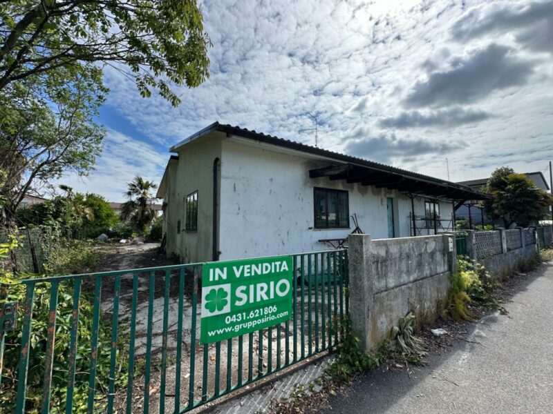 CASA SU PIANO UNCO DA RISTRUTTURARE Carlino