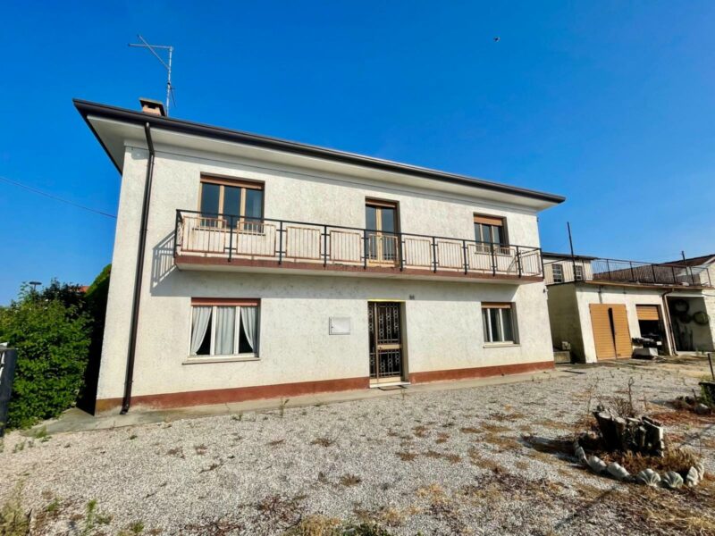 Casa indipendente con giardino e garage Muzzana del Turgnano