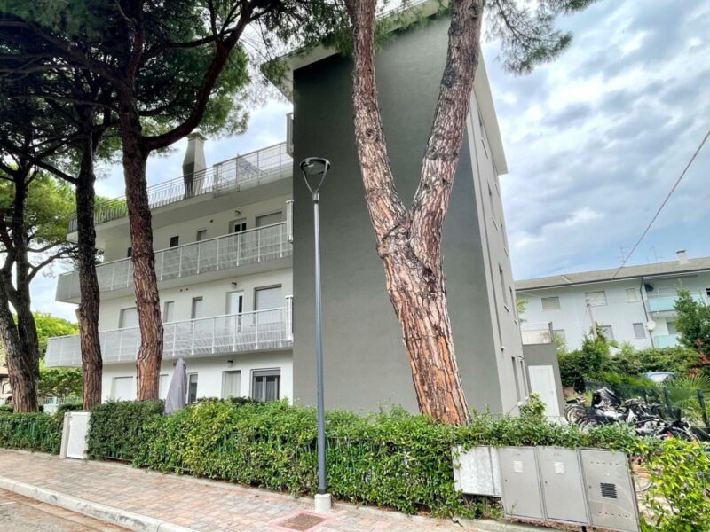 Impeccabile appartamento bicamere con ampio terrazzo Lignano Sabbiadoro