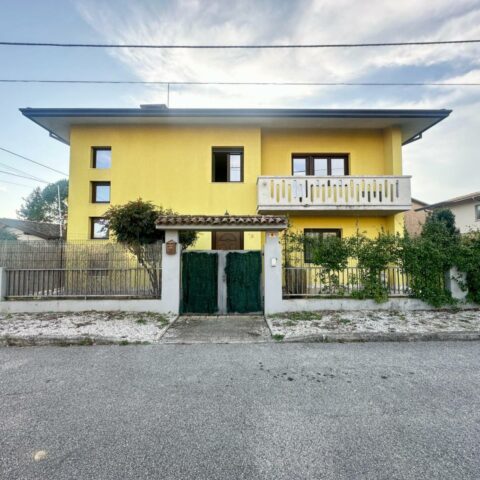 Casa indipendente con giardino Muzzana del Turgnano