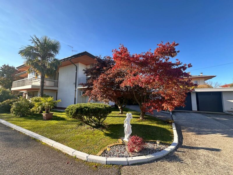 LUMINOSA VILLA TRICAMERE INDIPENDENTE DALLE AMPIE METRATURE Codroipo