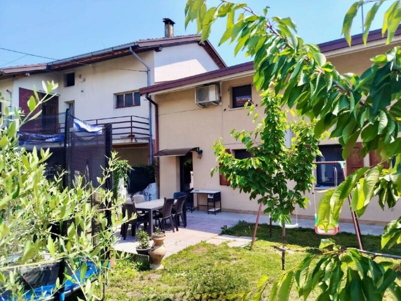 SPAZIOSA CASASCHIERA BICAMERE CON GIARDINO: completa, efficiente e rinnovata! Spilimbergo