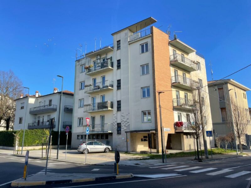 APPARTAMENTO BICAMERE CON GARAGE – SUBITO ABITABILE E DA POCO RINNOVATO! Cormons