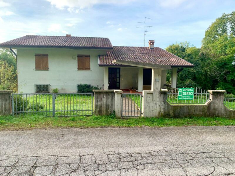 Casa tricamere con giardino Castelnovo del Friuli