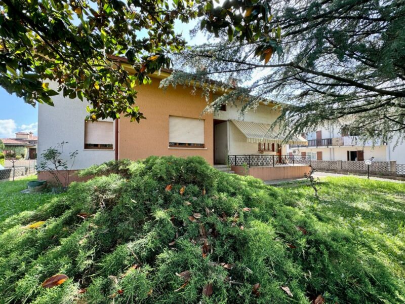 Villa Indipendente tricamere con giardino e doppio garage Remanzacco