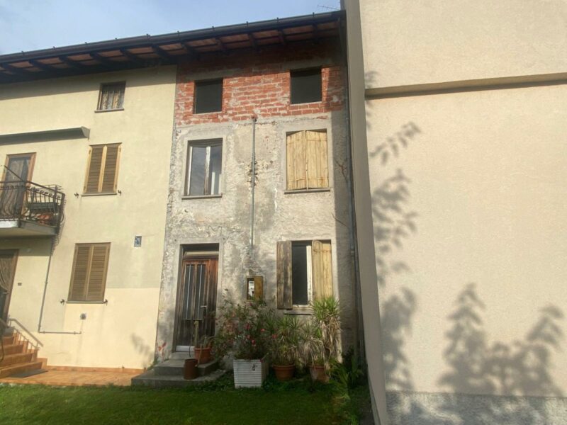 CASA IN LINEA DA RISTRUTTURARE FR. ZEGLIANUTTO Treppo Grande
