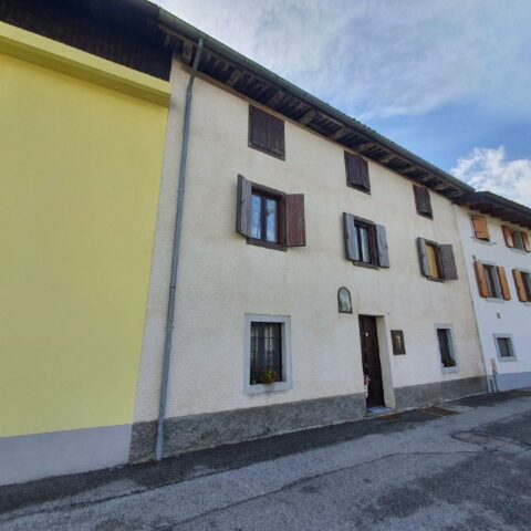 CASA BICAMERE ABITABILE DA SUBITO – PERFETTA COME PUNTO DI APPOGGIO! Preone