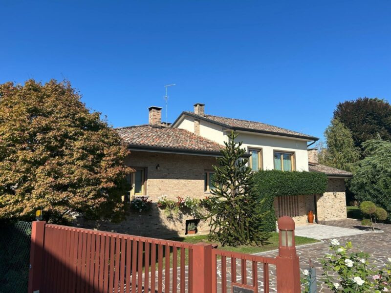 ELEGANTE RESIDENZA CON PARCO PRIVATO Codroipo