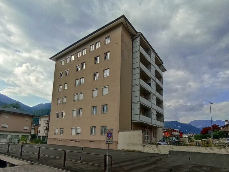 PANORAMICO APPARTAMENTO SU DUE LIVELLI Tolmezzo