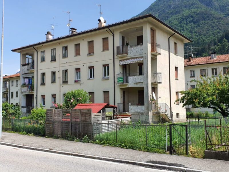 APPARTAMENTO TRICAMERE CON GIARDINO ESCLUSIVO Tolmezzo