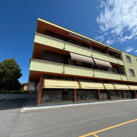 SPAZIOSO E LUMINOSO APPARTAMENTO BICAMERE San Giorgio di Nogaro