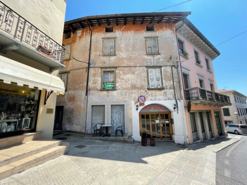 PALAZZO D’EPOCA CON GIARDINO IN CENTRO STORICO San Daniele del Friuli