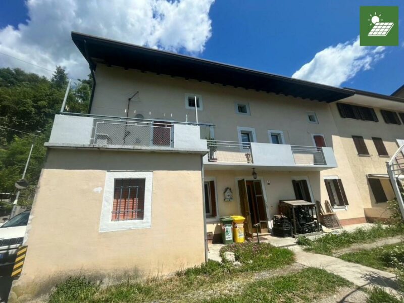 CASA DI TESTA CON GIARDINO ED IMPIANTO FOTOVOLTAICO FR. FLAGOGNA Forgaria nel Friuli