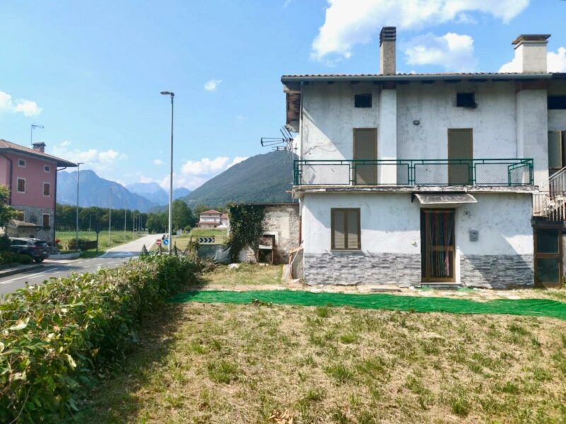 CASA DI TESTA BICAMERE CON GIARDINO Meduno