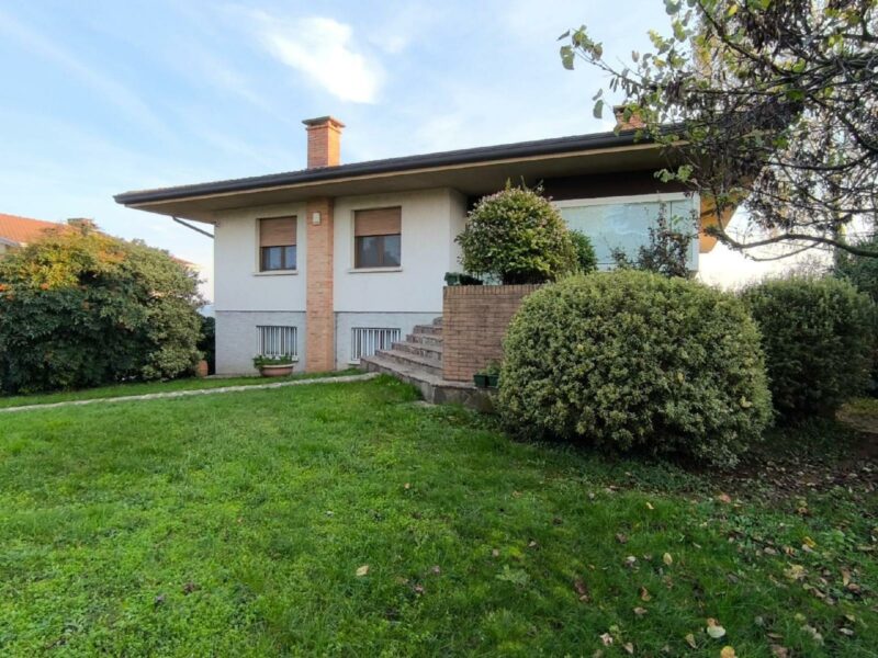 AMPIA, LUMINOSA E INDIPENDENTE: UNA VILLA TUTTA DA VIVERE! Codroipo