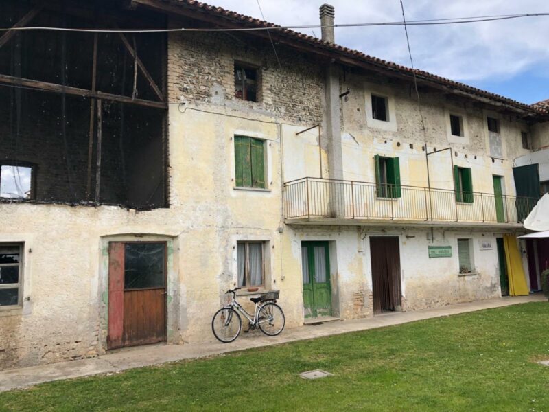 AFFASCINANTE CASA STORICA DA FAR RIFIORIRE Codroipo