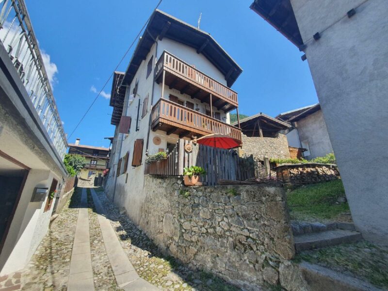 CASA DI MONTAGNA IN BORGO TIPICO Ampezzo