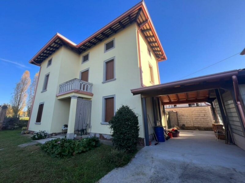 CASA INDIPENDENTE TRICAMERE CON GIARDINO VICINANZE SCUOLE E OSPEDALE San Daniele del Friuli