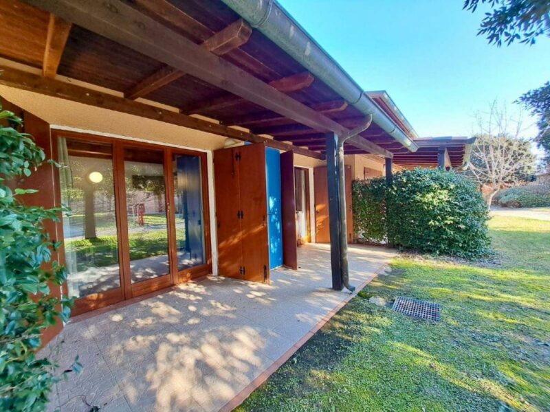 VILLETTA IMMERSA NEL VERDE ALL’INTERNO DEL RESIDENCE CA’LAGUNA Grado