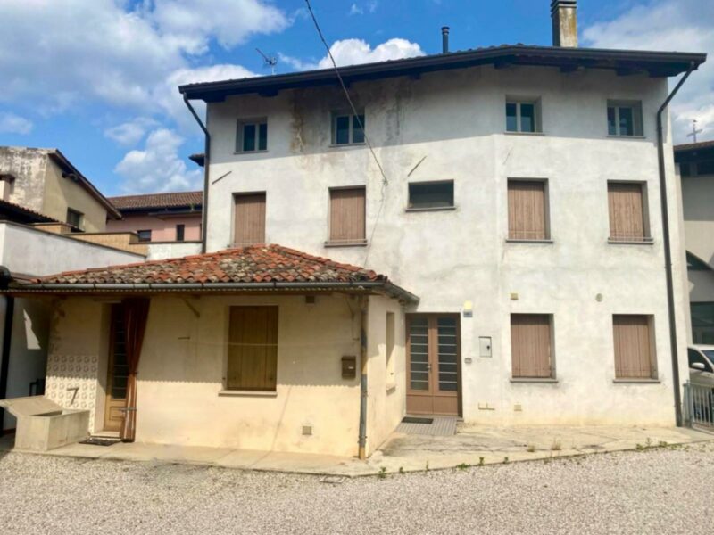 AFFARE : CASA ACCOSTATA DA RISTRUTTURARE Mortegliano