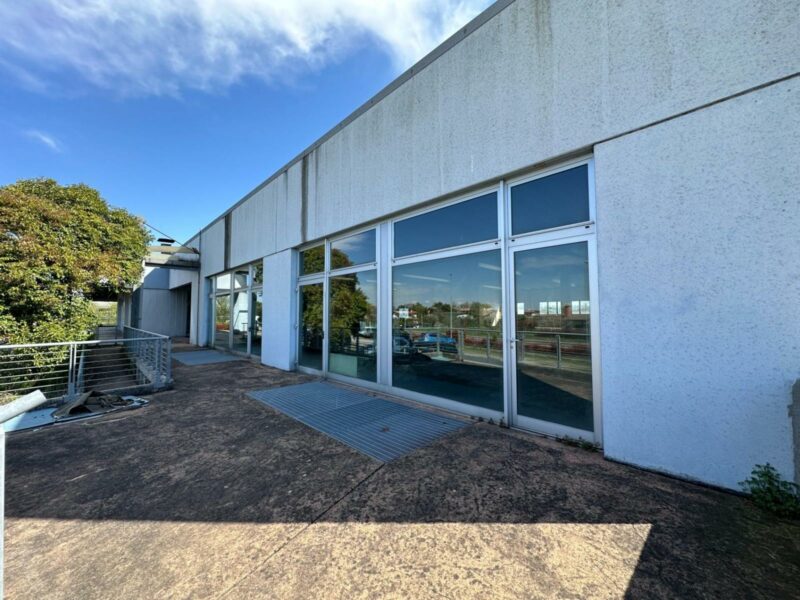 LOCALE COMMERCIALE DI 770 MQ CON OTTIMA VISIBILITA’ San Giorgio di Nogaro