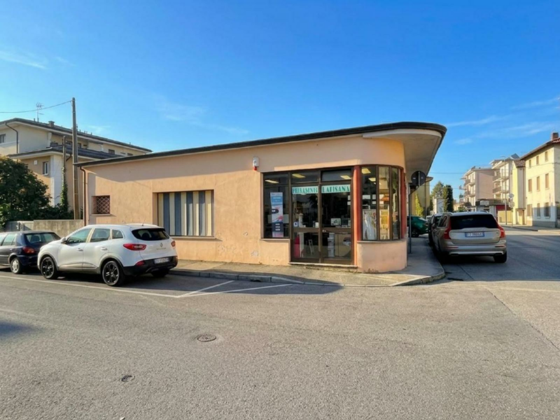 Ottima opportunità: immobile commerciale già locato Latisana