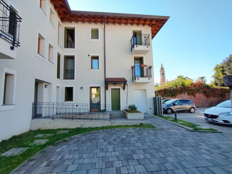 Miniappartamento recente con ingresso indipendente e posto auto Latisana