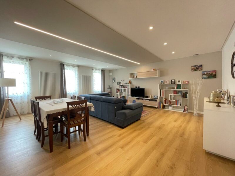 CASA PARI AL NUOVO IN CENTRO A PERCOTO Pavia di Udine