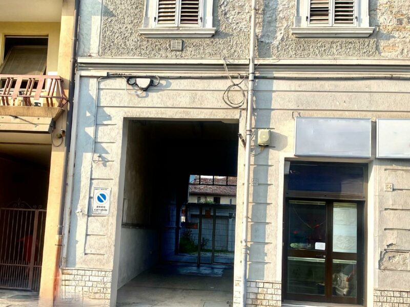 VIALE VERDI: GARAGE AL PIANO TERRA IN CORTE RECINTATA Monfalcone