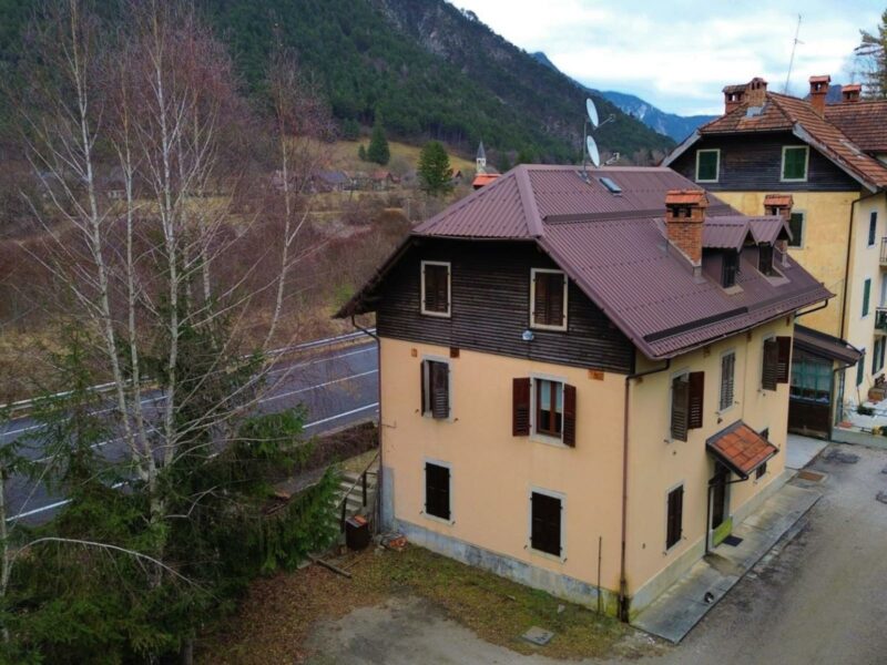 APPARTAMENTO BICAMERE CON GARAGE NEL CUORE DELLA VALCANALE Malborghetto Valbruna