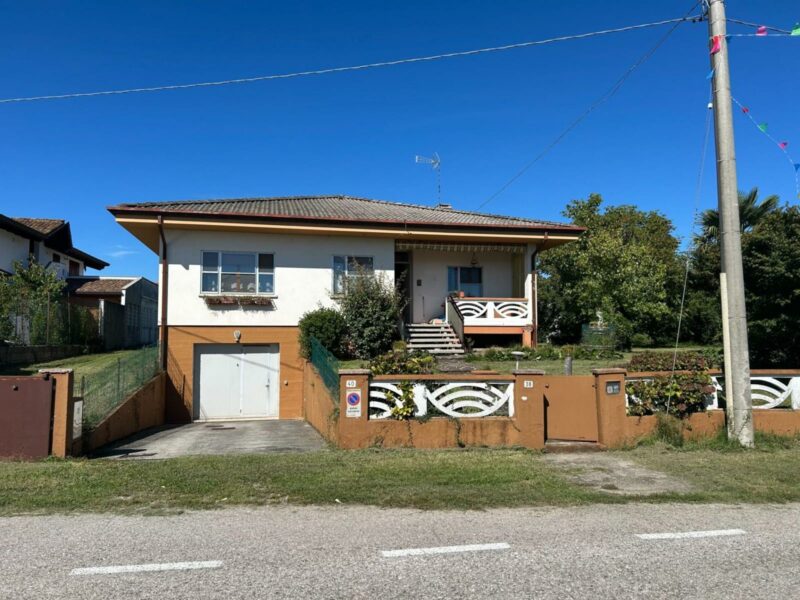 VISSANDONE – CASA INDIPENDENTE TRICAMERE PIANO UNICO – AMPIO SEMINTERRATO – AMPIO GIARDINO! Basiliano