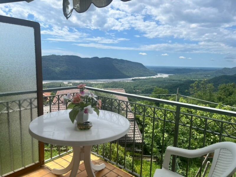 CASA A SCHIERA CON VISTA PANORAMICA E GIARDINO FR. SAN ROCCO Forgaria nel Friuli