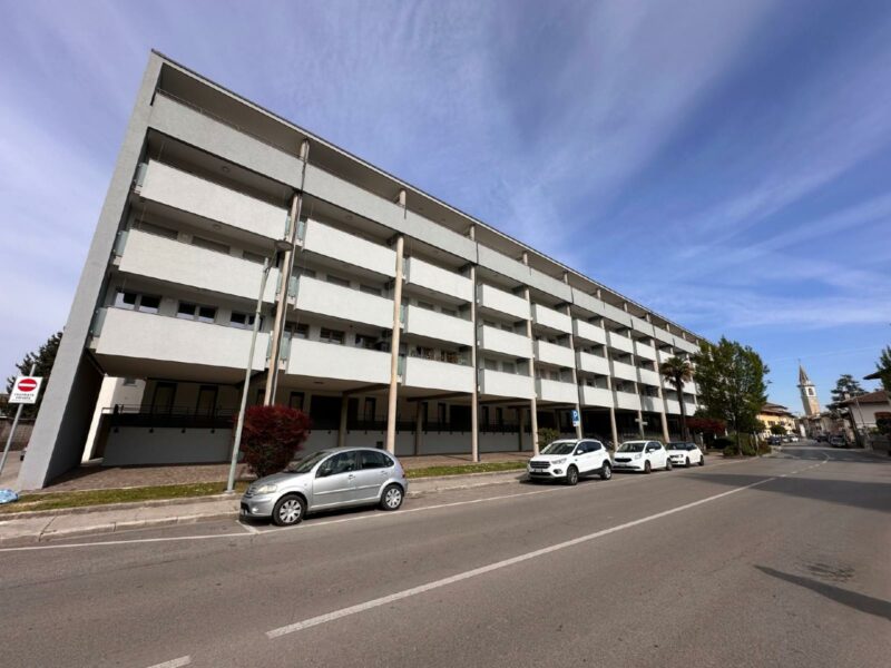 CENTRALE APPARTAMENTO TRICAMERE RINNOVATO Codroipo