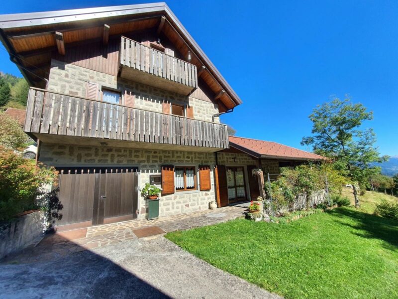 CHALET INDIPENDENTE – ACCOGLIENTE E LUMINOSO – GIARDINO Ravascletto