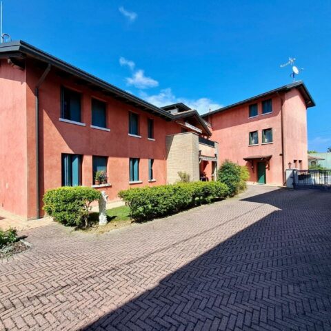 ELEGANTE APPARTAMENTO ARREDATO: terrazzo abitabile, cantina e doppio posto auto! Sesto al Reghena