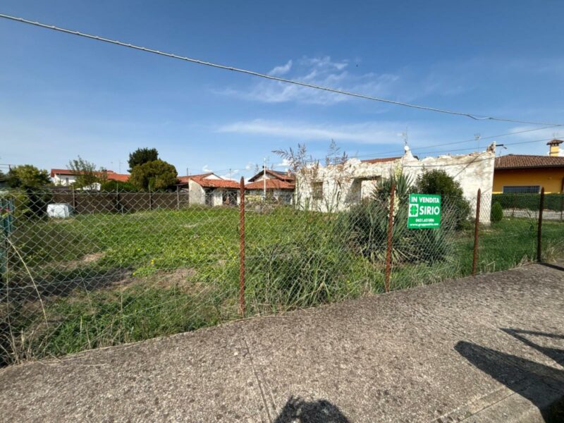 RUSTICO CON TERRENO San Giorgio di Nogaro