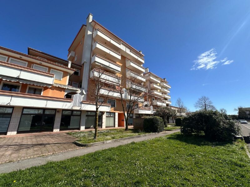 INTROVABILE APPARTAMENTO TRICAMERE DALLE AMPIE METRATURE CON TERRAZZO! Codroipo