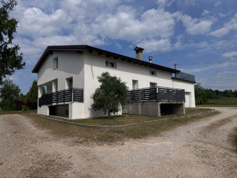 VILLA INDIPENDENTE DAGLI AMPI SPAZI PRONTA PER LA TUA FAMIGLIA! Cividale del Friuli