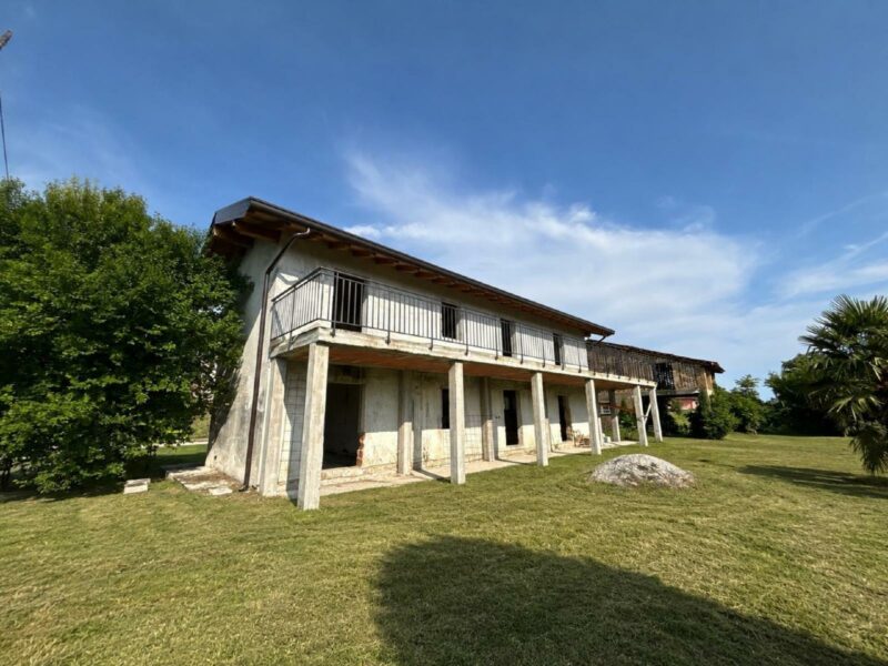 AMPIA CASA INDIPENDENTE Carlino