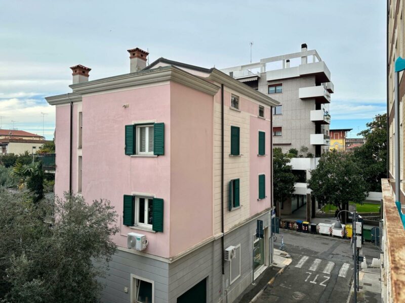 CURATO APPARTAMENTO BICAMERE CON GARAGE Monfalcone