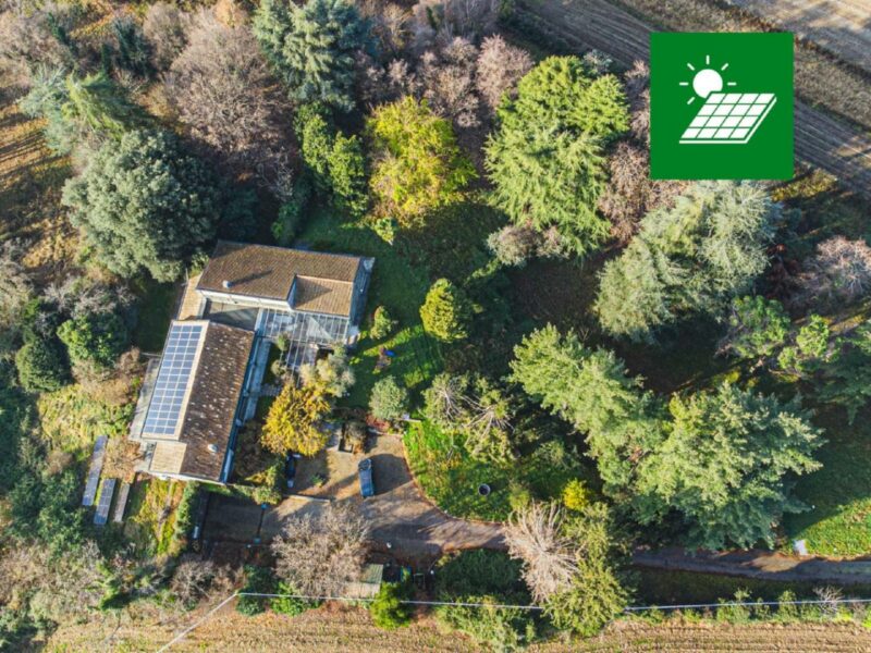 ELEGANTE VILLA INDIPENDENTE CON AMPIO PARCO – ZONA BELVEDERE Tricesimo