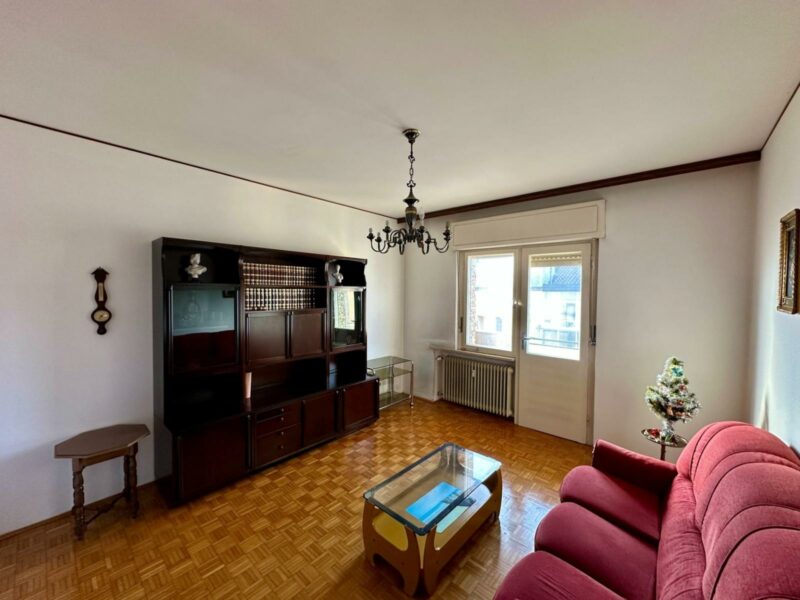 APPARTAMENTO CON DUE CAMERE DA LETTO COMPLETO DI TUTTO! Gorizia