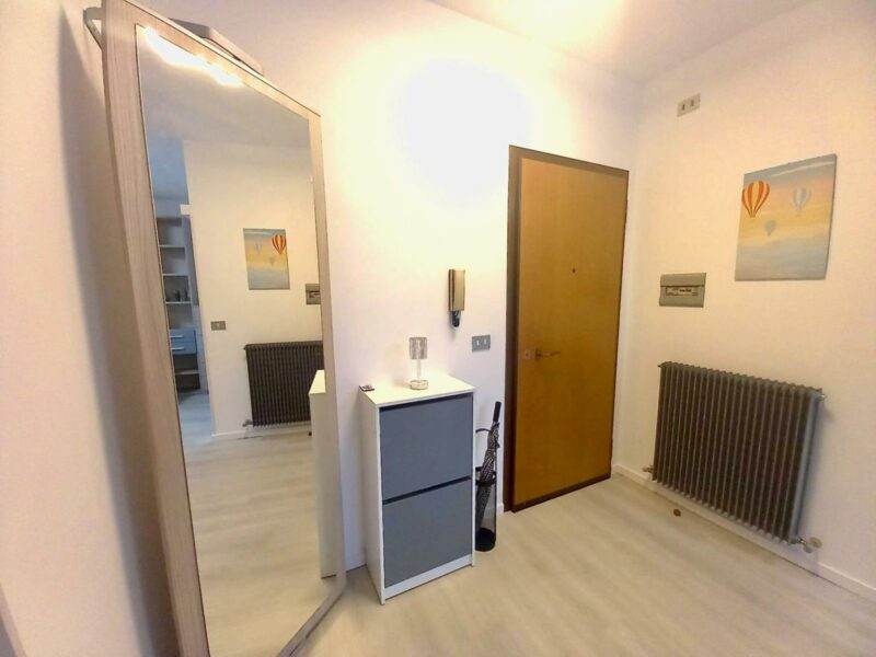 PERFETTO MONOLOCALE RISTRUTTURATO E ARREDATO A NUOVO FRONTE OSPEDALE Udine