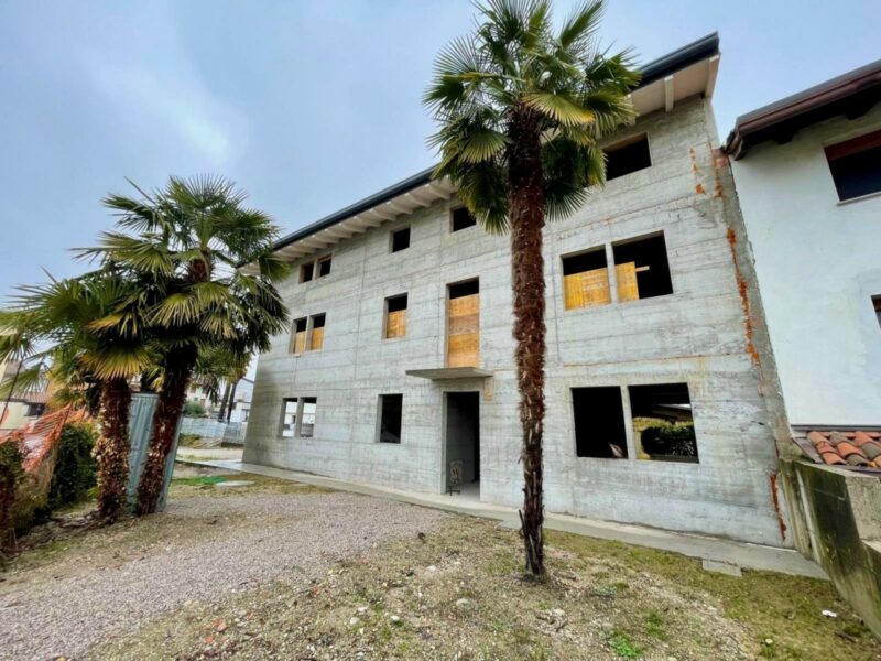 CASA DI TESTA TRICAMERE – personalizzabile con bonus ristrutturazione! San Vito al Tagliamento